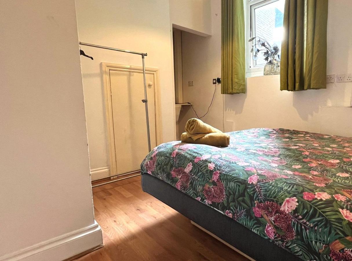 Aldgate Rooms Londres Exterior foto