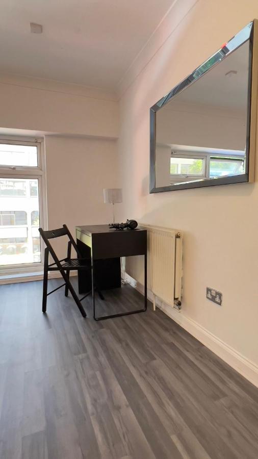 Aldgate Rooms Londres Exterior foto
